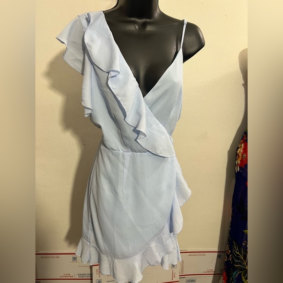 Superdown areanna wrap dress Light Blue Ruffle Wrap Dress - Picture 7 of 13